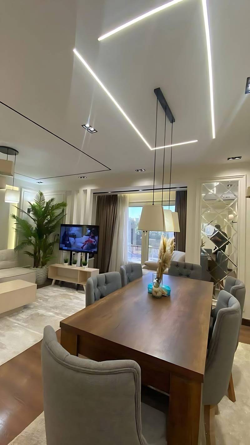 شقة فاخرة للإيجار المفروش – بكمبوند حدائق المهندسين - الشيخ زايد