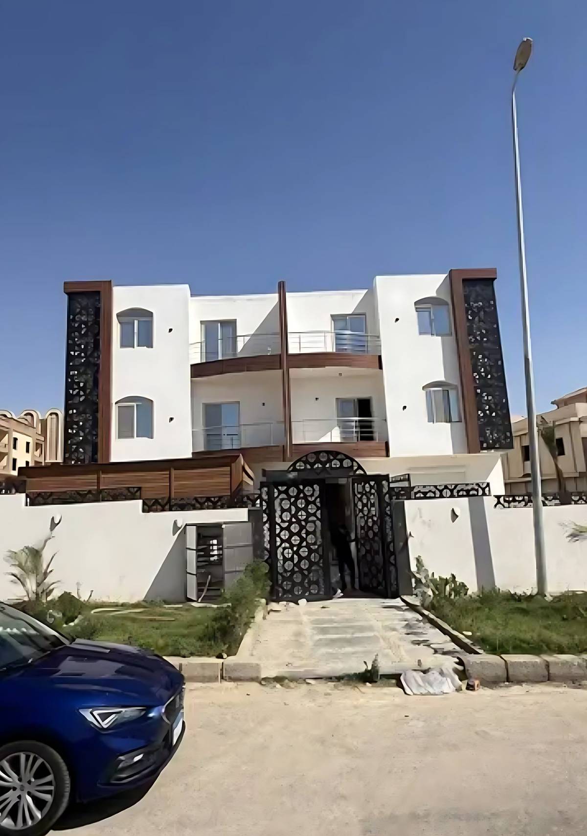 Roof for sale in district 13, 250 meters
