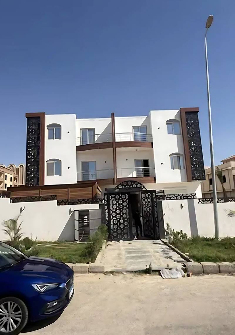 رووف للبيع في الحي ال 13 250 متر