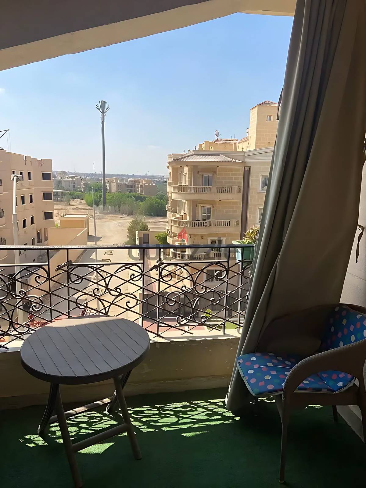 شقة للبيع السياحية السادسة 