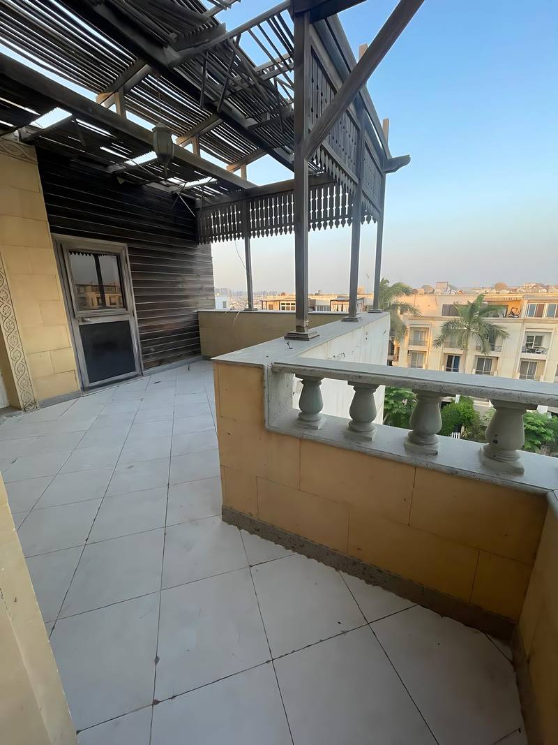 شقة مميزة جدًا للبيع في كومباوند حدائق المهندسين – الشيخ زايد