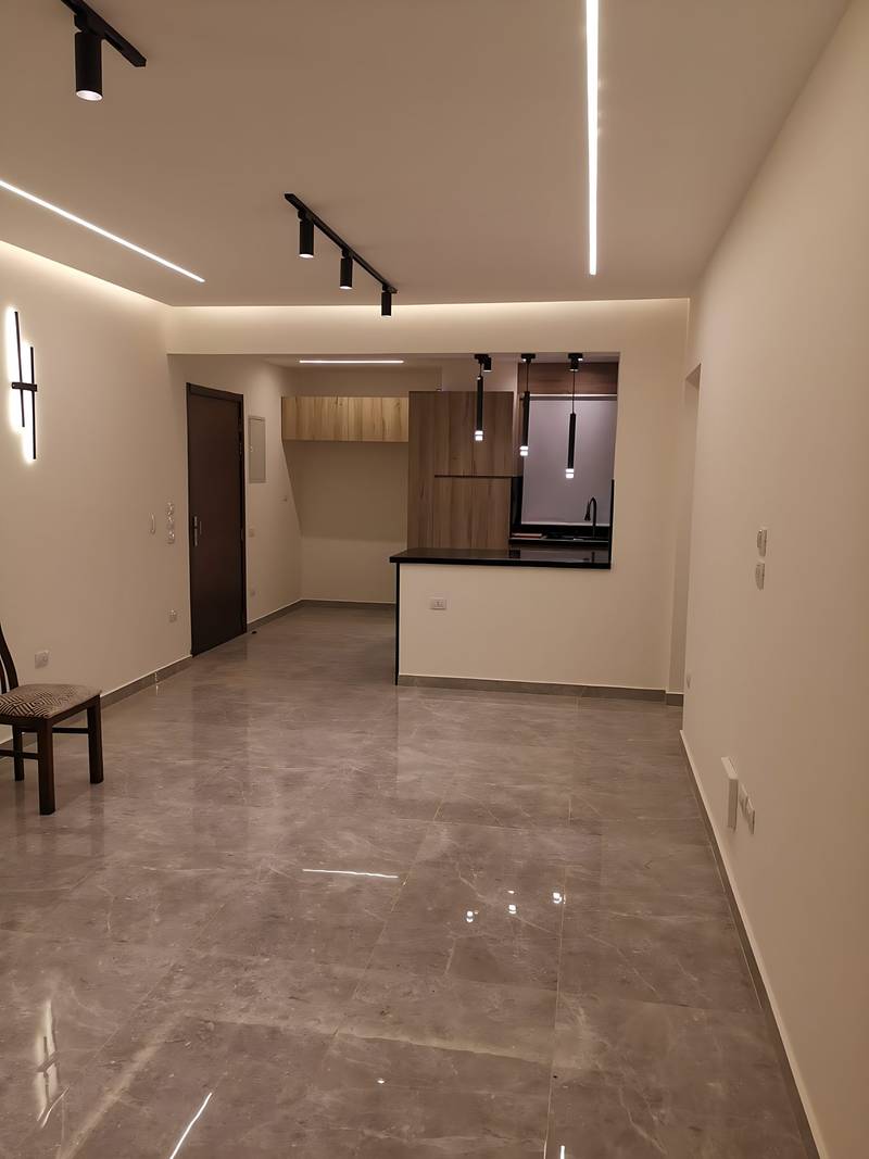 *Luxury Apartment for Rent – iCity October*