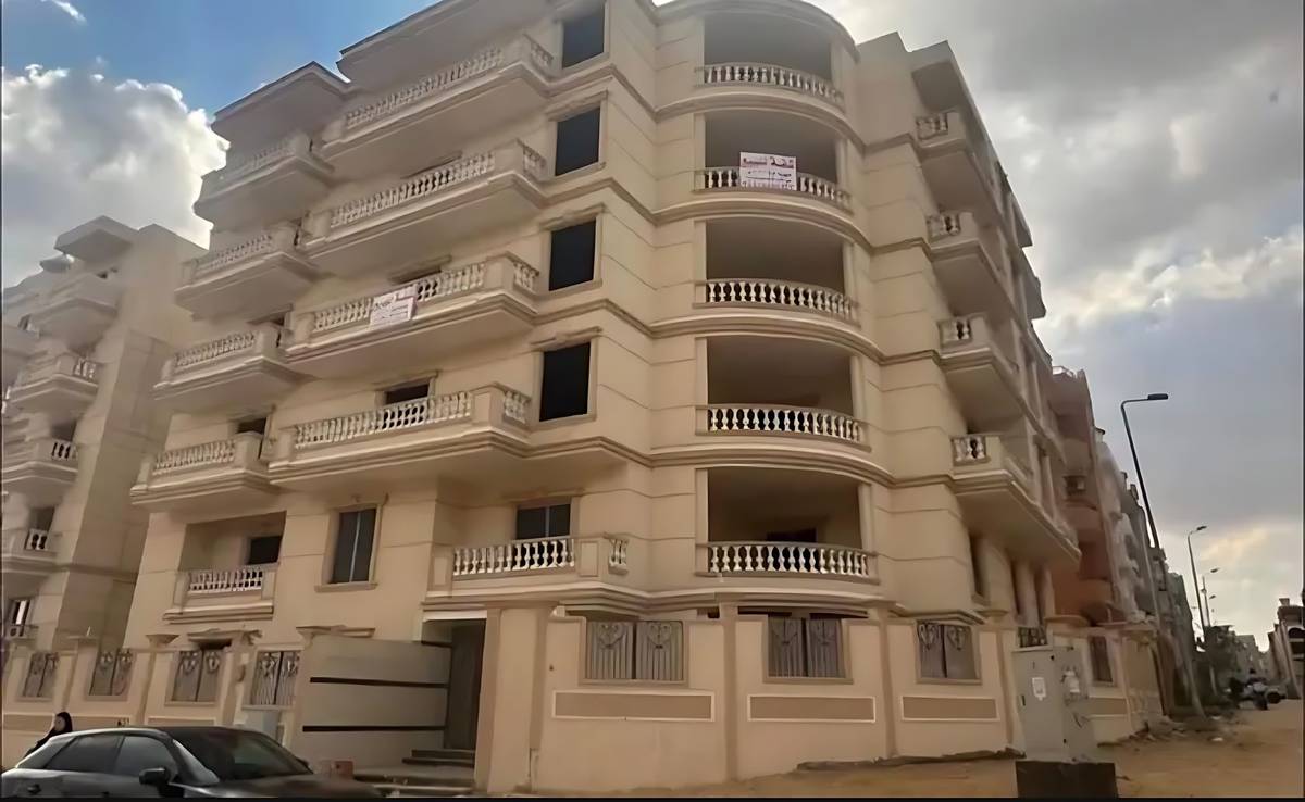 شقة فاخرة للبيع في التوسعات الشمالية (حي 300)